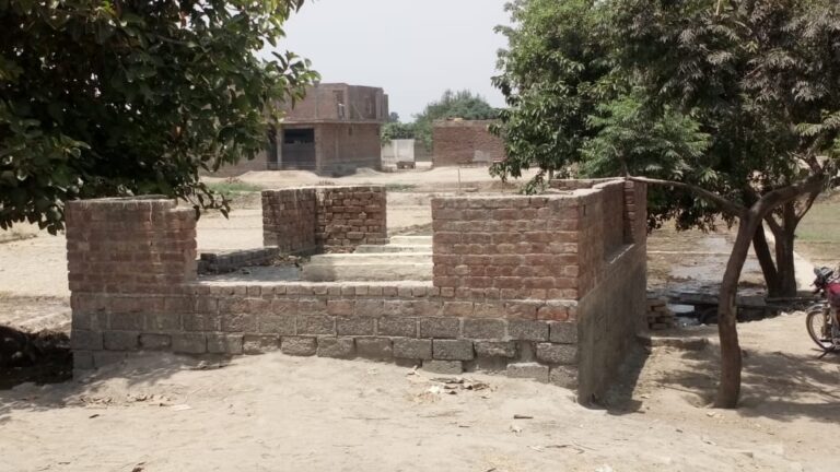 Small Tomb of Combine of 3 Wali Allahs at Kanganpur